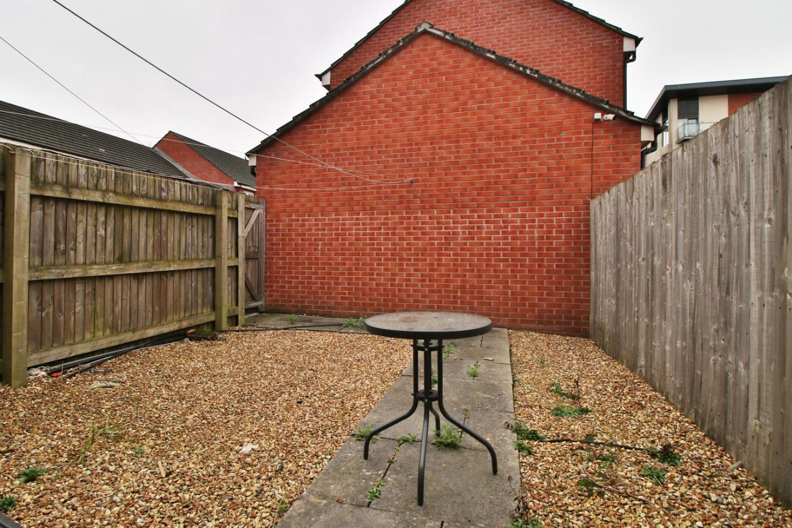 Spacious 5 Bedroom | With Fenced Backyard Newport  Dış mekan fotoğraf